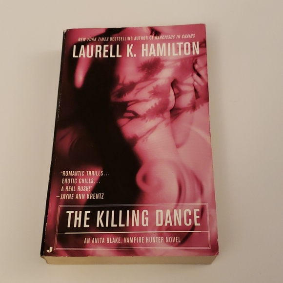 📚 5 for $20 Laurell K. Hamilton, The Killer Dance